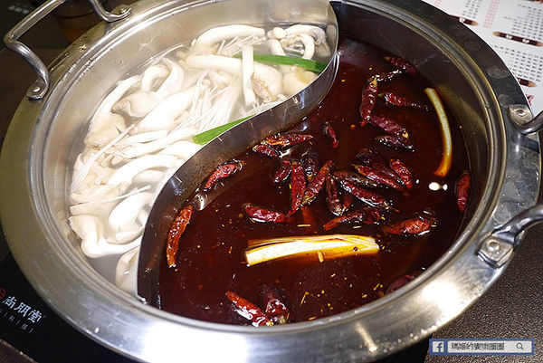 桃園麻辣鍋【麻辣一哥養生麻辣鍋桃園中山店】正宗四川麻辣鍋火辣上癮〡桃園火鍋〡桃園地方法院麻辣鍋〡桃園美食
