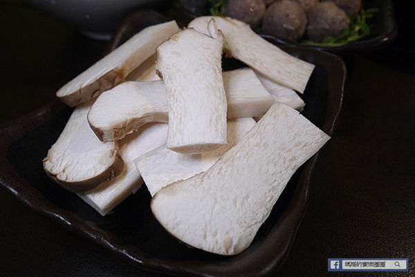 桃園麻辣鍋【麻辣一哥養生麻辣鍋桃園中山店】正宗四川麻辣鍋火辣上癮〡桃園火鍋〡桃園地方法院麻辣鍋〡桃園美食