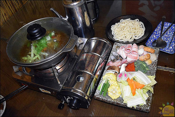 武將日式食堂:台中公益路商圈平價居酒屋。武將日式食堂。手工私房菜超多和洋台菜通通有辦桌也可以。高CP值深夜食堂@sunny吃喝遊樂