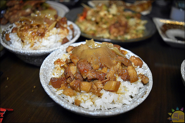 武將日式食堂:台中公益路商圈平價居酒屋。武將日式食堂。手工私房菜超多和洋台菜通通有辦桌也可以。高CP值深夜食堂@sunny吃喝遊樂