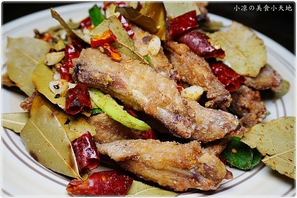 武將日式食堂:台中西區』武將日式食堂║夜貓子深夜食堂,中日創意料理,花雕雞一鍋三吃,另類登場!