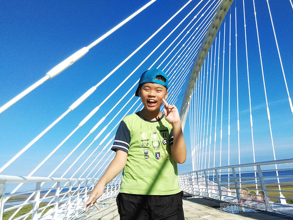 新竹市香山-豎琴橋18-很High的兒子