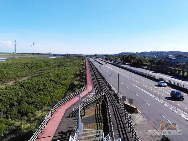 新竹市香山-豎琴橋27-橋上風景-新竹17公里海岸線自行車道往北