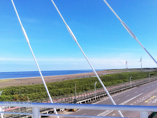 新竹市香山-豎琴橋17-橋上風景往北-香山濕地