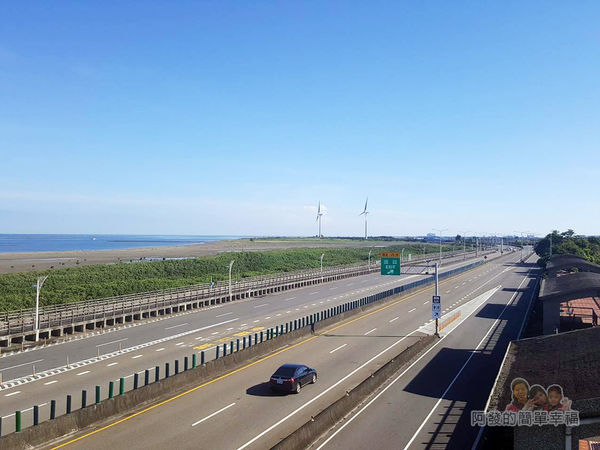 新竹市香山-豎琴橋15-橋上風景-西濱快速公路往北
