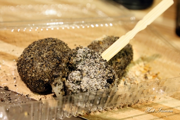 大記QQ麻糬：【台南美食】大記QQ麻糬：5元古早味手工麻糬，每天只賣4小時的平民甜點~