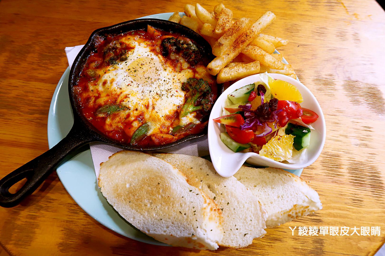 新竹早午餐|下午茶|鬆餅推薦,森林系女孩都愛的文藝咖啡廳About Cafe