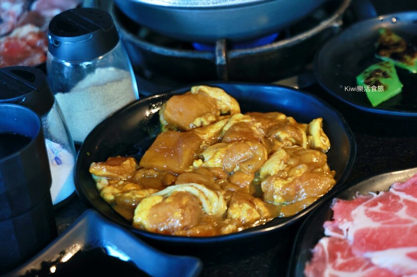 嘉義逐鹿炭火燒肉吃到飽｜嘉義高CP值燒肉無限吃到飽餐廳，火烤兩吃，牛肉.豬肉.羊肉都新鮮