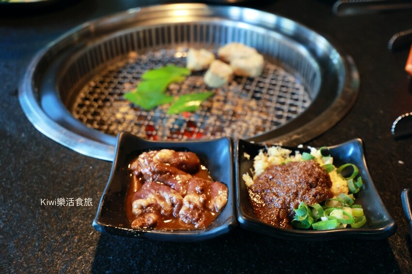 嘉義逐鹿炭火燒肉吃到飽｜嘉義高CP值燒肉無限吃到飽餐廳，火烤兩吃，牛肉.豬肉.羊肉都新鮮