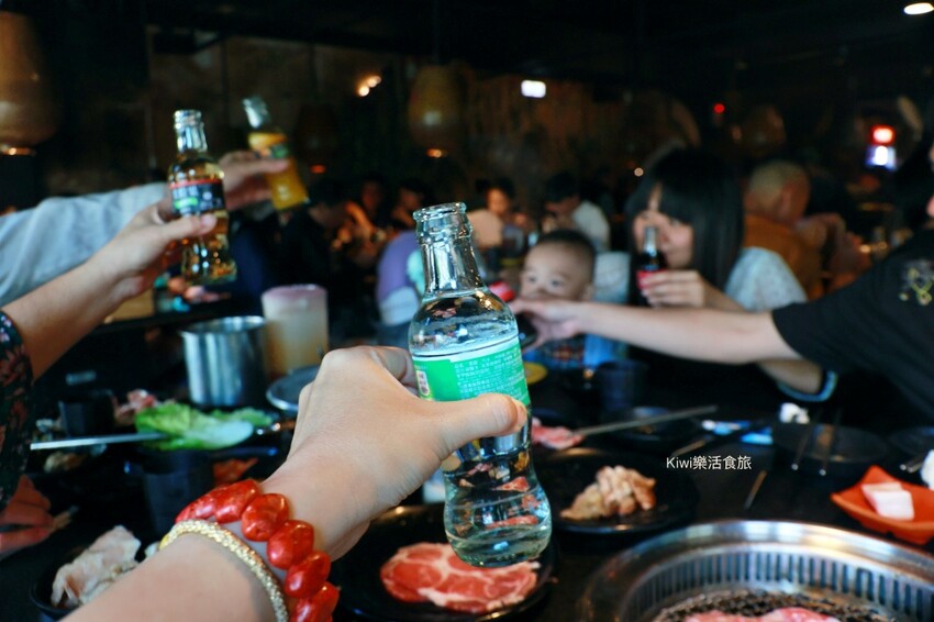 嘉義逐鹿炭火燒肉吃到飽｜嘉義高CP值燒肉無限吃到飽餐廳，火烤兩吃，牛肉.豬肉.羊肉都新鮮