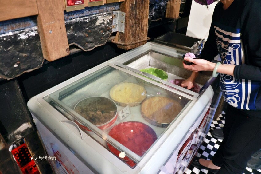 嘉義逐鹿炭火燒肉吃到飽｜嘉義高CP值燒肉無限吃到飽餐廳，火烤兩吃，牛肉.豬肉.羊肉都新鮮