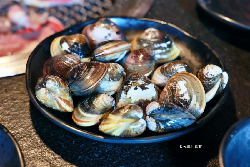 嘉義逐鹿炭火燒肉吃到飽｜嘉義高CP值燒肉無限吃到飽餐廳，火烤兩吃，牛肉.豬肉.羊肉都新鮮