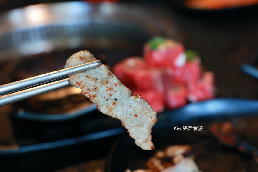嘉義逐鹿炭火燒肉吃到飽｜嘉義高CP值燒肉無限吃到飽餐廳，火烤兩吃，牛肉.豬肉.羊肉都新鮮