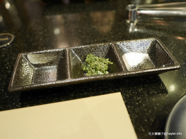 筋肉人焼肉 キン肉マン焼き肉：新竹北區/中正路/澳洲和牛/燒烤美食/筋肉人焼肉-美味雞湯無限供應，調入鮮蔥、鹽蔥美味加乘無法擋、飽啖M11等級的澳洲巧克力純血和牛澳洲巧克力純血和牛軟嫩甜香好好吃，環境舒適，佳節聚餐好選項！