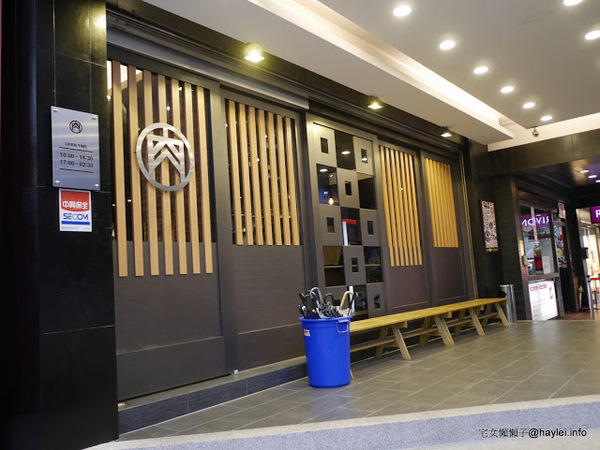 筋肉人焼肉 キン肉マン焼き肉：新竹北區/中正路/澳洲和牛/燒烤美食/筋肉人焼肉-美味雞湯無限供應，調入鮮蔥、鹽蔥美味加乘無法擋、飽啖M11等級的澳洲巧克力純血和牛澳洲巧克力純血和牛軟嫩甜香好好吃，環境舒適，佳節聚餐好選項！