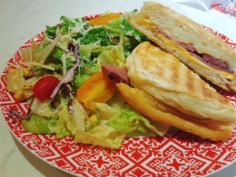 SelfieCity_20170702171149_org.jpg SelfieCity_20170702171149_org.jpg