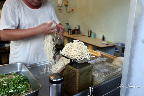 王家古早味意麵:【台南美食】王家古早味意麵:搭載40年傳承的老味道,鐵皮屋下的美味~