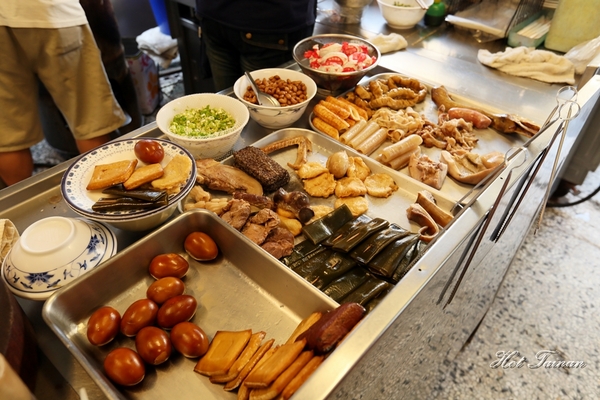 王家古早味意麵:【台南美食】王家古早味意麵:搭載40年傳承的老味道,鐵皮屋下的美味~