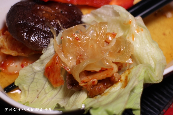 皇上吉饗極品唐風燒肉:東區燒肉吃到飽/夜店風吃飯還要戴墨鏡『皇上吉饗極品唐風燒肉』糖朝餐飲集團新品牌/捷運忠孝敦化站