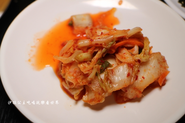 皇上吉饗極品唐風燒肉:東區燒肉吃到飽/夜店風吃飯還要戴墨鏡『皇上吉饗極品唐風燒肉』糖朝餐飲集團新品牌/捷運忠孝敦化站