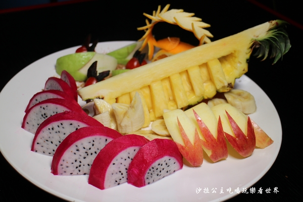 皇上吉饗極品唐風燒肉:東區燒肉吃到飽/夜店風吃飯還要戴墨鏡『皇上吉饗極品唐風燒肉』糖朝餐飲集團新品牌/捷運忠孝敦化站