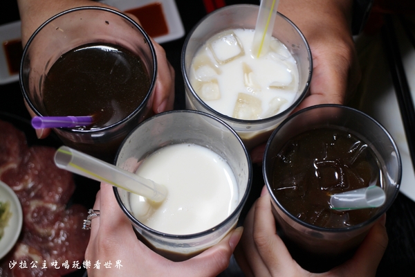 皇上吉饗極品唐風燒肉:東區燒肉吃到飽/夜店風吃飯還要戴墨鏡『皇上吉饗極品唐風燒肉』糖朝餐飲集團新品牌/捷運忠孝敦化站
