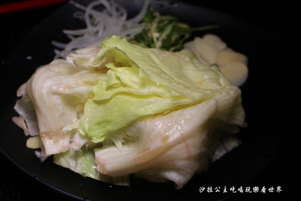 皇上吉饗極品唐風燒肉:東區燒肉吃到飽/夜店風吃飯還要戴墨鏡『皇上吉饗極品唐風燒肉』糖朝餐飲集團新品牌/捷運忠孝敦化站