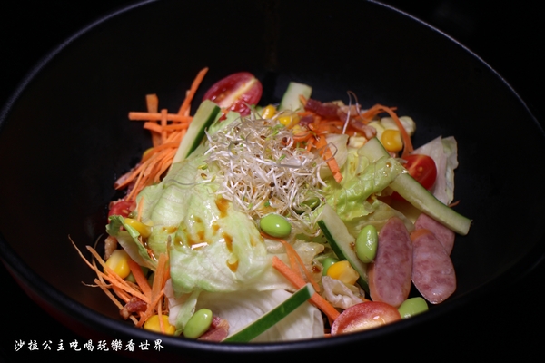 皇上吉饗極品唐風燒肉:東區燒肉吃到飽/夜店風吃飯還要戴墨鏡『皇上吉饗極品唐風燒肉』糖朝餐飲集團新品牌/捷運忠孝敦化站