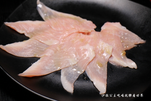 皇上吉饗極品唐風燒肉:東區燒肉吃到飽/夜店風吃飯還要戴墨鏡『皇上吉饗極品唐風燒肉』糖朝餐飲集團新品牌/捷運忠孝敦化站