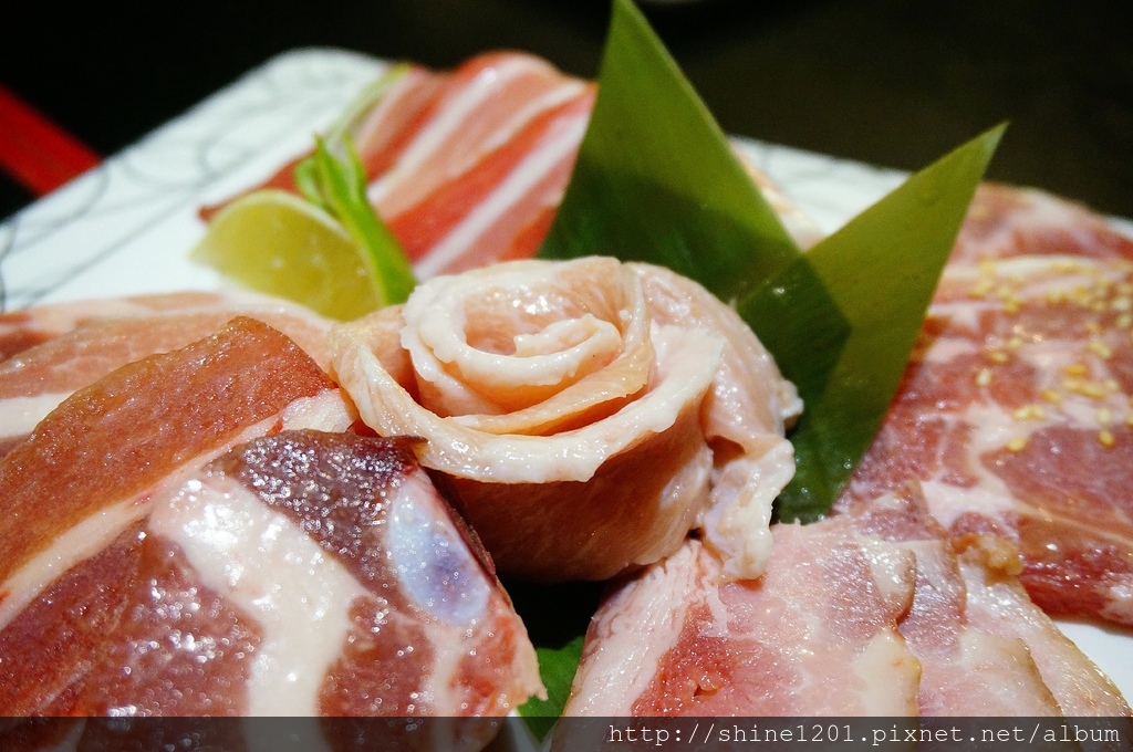 忠孝敦化站燒肉居酒屋-皇上吉饗 東區燒肉吃到飽 夜店風燒烤