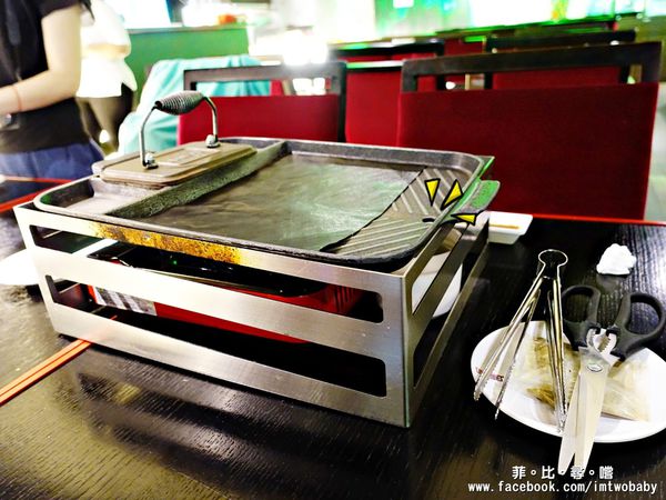 皇上吉饗極品唐風燒肉:【捷運美食】皇上吉饗極品唐風燒肉吃到飽 台北最潮夜店風燒烤店 越夜越high!代烤服務/桌邊魔術/DJ熱場/大安區燒肉/東區宵夜推廌