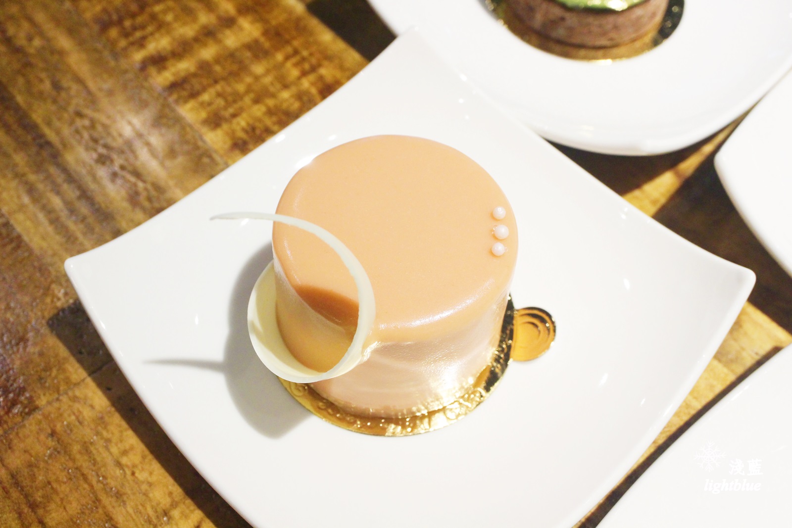 [ 中山國中站美食 ] 淺藍 × WellMore Pâtisserie維摩法式甜點～如咖啡廳一般愜意的甜點空間，免費wifi插座不限時