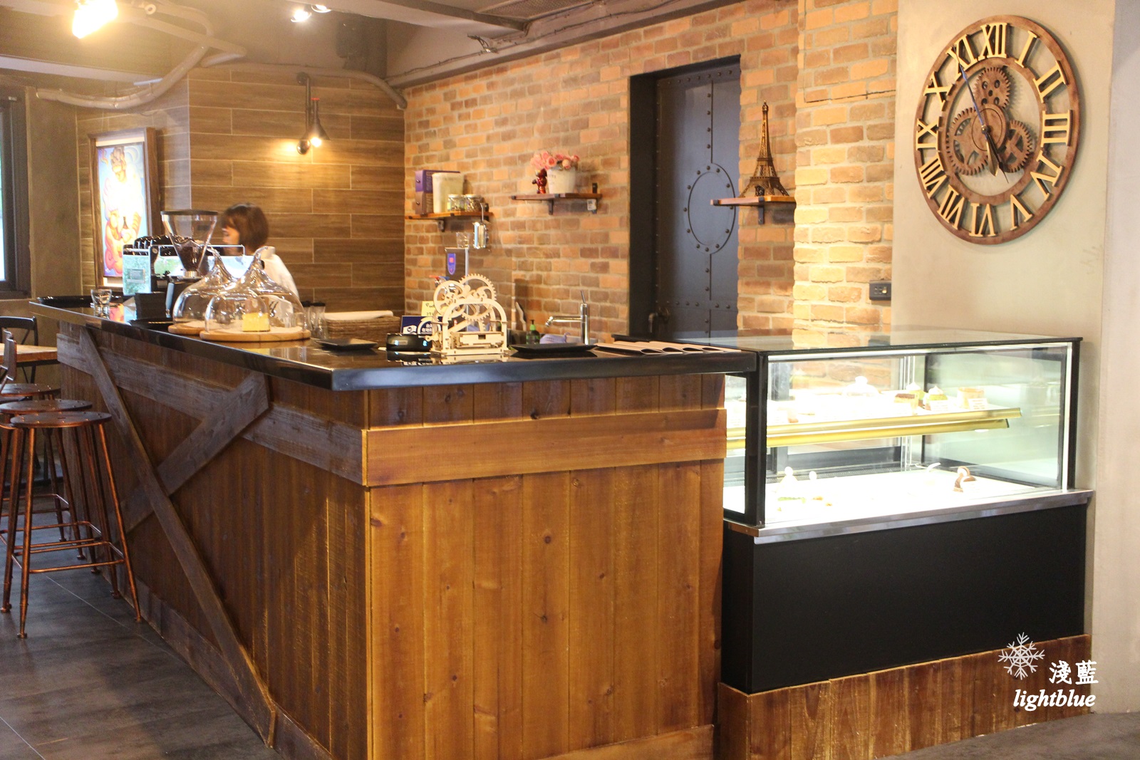 [ 中山國中站美食 ] 淺藍 × WellMore Pâtisserie維摩法式甜點～如咖啡廳一般愜意的甜點空間，免費wifi插座不限時