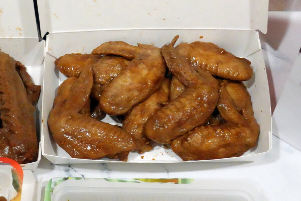 彰化縣員林市彰化縣員林市一再回購的宅配滷味-黑竹園雞腳凍，宵夜點心加菜都超方便，懶人最愛一開即食的好吃冷滷味