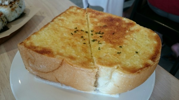 6吋盤早午餐(鼎新店)(鼎新店)：高雄~6吋盤早午餐(鼎新店)~口愛車車兒童餐~必吃的平價早午餐~份量十足有誠意~