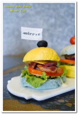 Mirror Cafe：草悟道早午餐．天然食材、繽紛色彩、全新打卡景點──Mirror Cafe