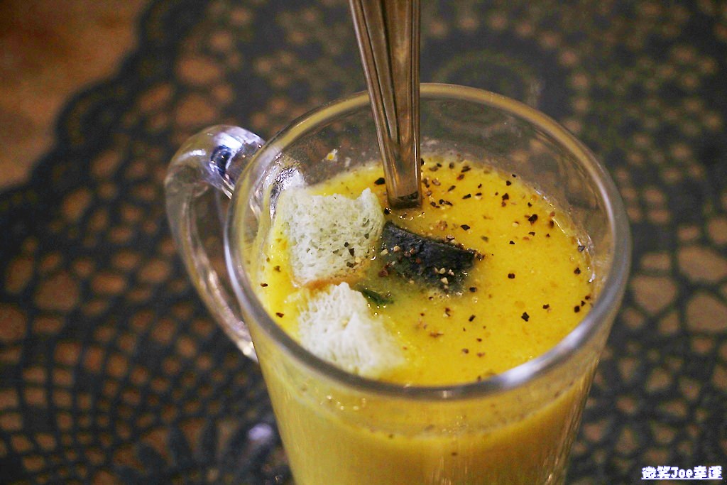 西區|來去找尋草悟道的早午餐~Mirror Cafe競子咖啡,又是IG美照必拍之處。 - 微笑Joe幸運