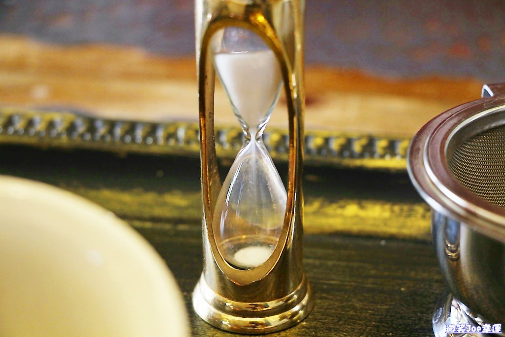 西區|來去找尋草悟道的早午餐~Mirror Cafe競子咖啡,又是IG美照必拍之處。 - 微笑Joe幸運