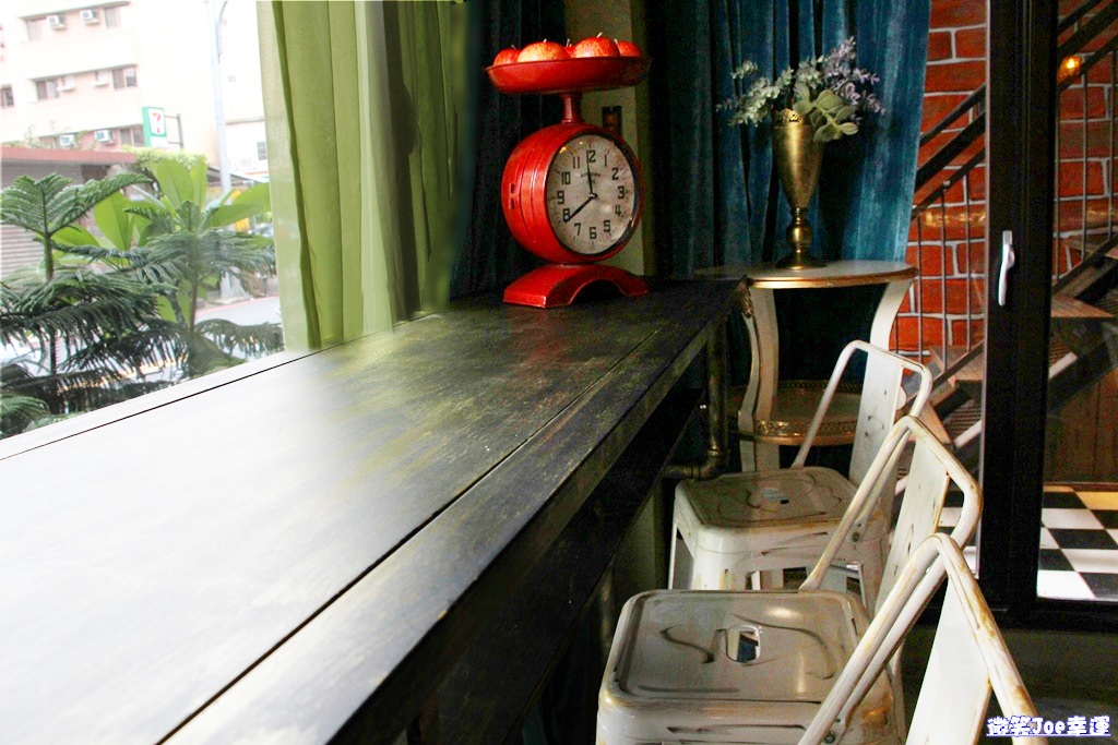 西區|來去找尋草悟道的早午餐~Mirror Cafe競子咖啡,又是IG美照必拍之處。 - 微笑Joe幸運