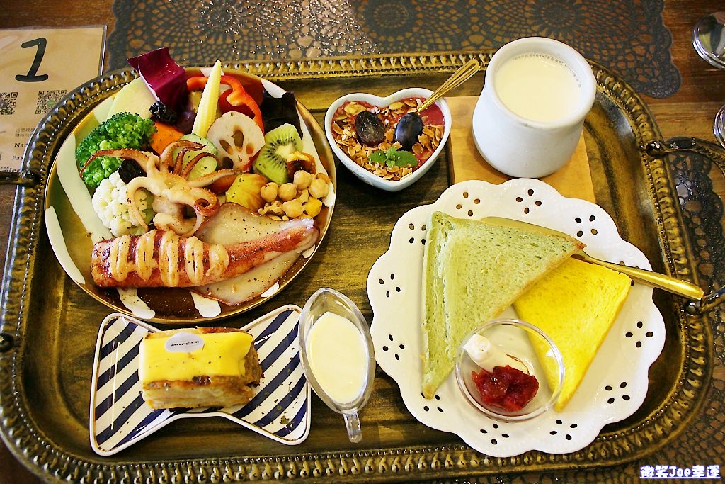 西區|來去找尋草悟道的早午餐~Mirror Cafe競子咖啡,又是IG美照必拍之處。 - 微笑Joe幸運