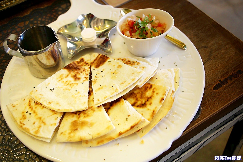 西區|來去找尋草悟道的早午餐~Mirror Cafe競子咖啡,又是IG美照必拍之處。 - 微笑Joe幸運