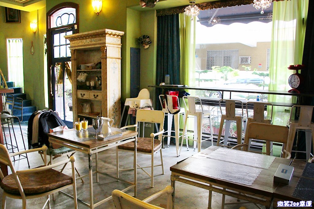 西區|來去找尋草悟道的早午餐~Mirror Cafe競子咖啡,又是IG美照必拍之處。 - 微笑Joe幸運