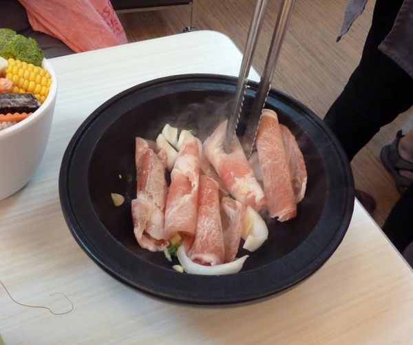 兩披索靚鍋(淡水水源店):兩披索靚鍋的初体驗--兩披索靚鍋(淡水水源店)体驗心得 兩披索靚鍋(淡水水源店):兩披索靚鍋的初体驗--兩披索靚鍋(淡水水源店)体驗心得