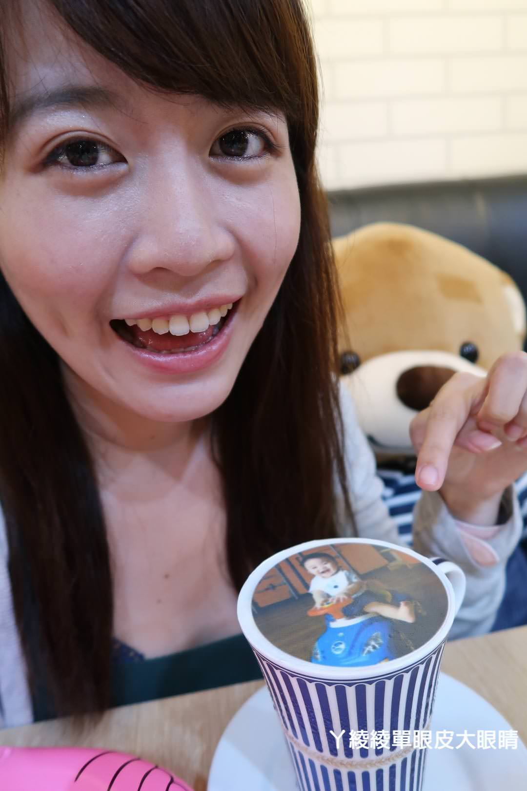 桃園下午茶推薦《三姑的店》,超人氣IG打卡飲料就是它!咖啡自拍藝術拉花