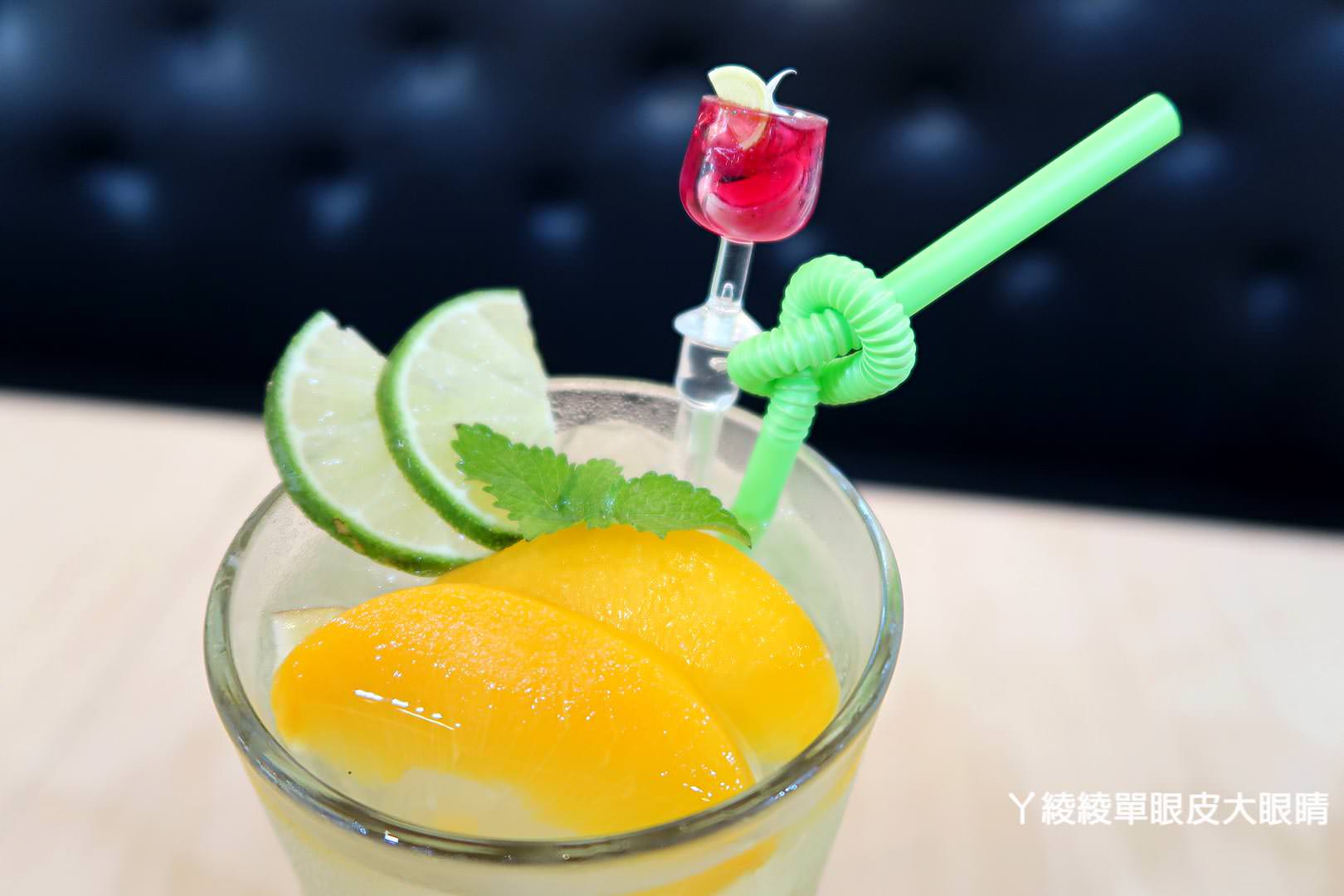 桃園下午茶推薦《三姑的店》，超人氣IG打卡飲料就是它！咖啡自拍藝術拉花