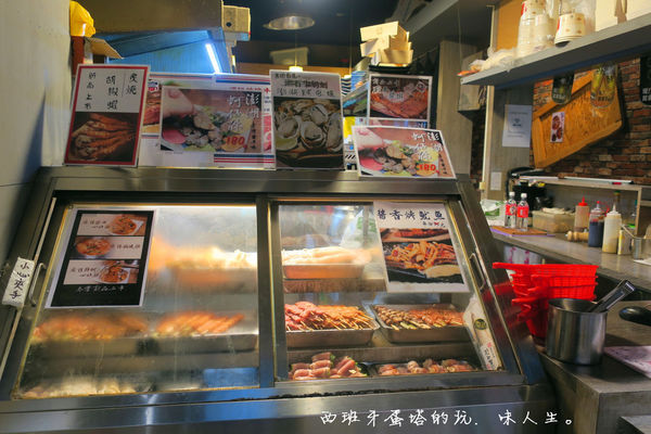 三九八燒烤食堂：三九八燒烤食堂|新竹夜晚嗨起來！各式串燒組合、異國料理炒泡麵、火焰燒酒雞絕對不能錯過～！