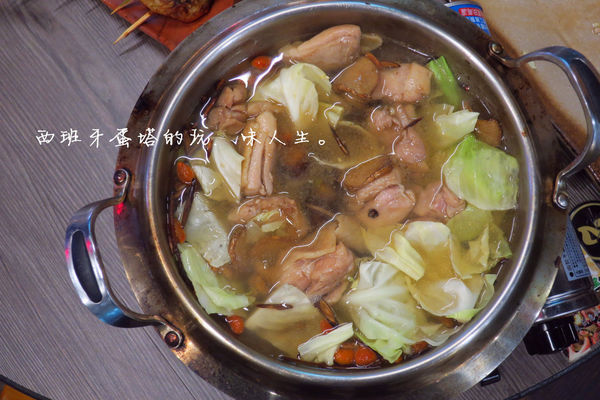 三九八燒烤食堂：三九八燒烤食堂|新竹夜晚嗨起來！各式串燒組合、異國料理炒泡麵、火焰燒酒雞絕對不能錯過～！