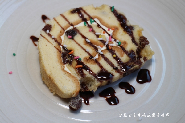 Mr. Tom 頂級牛排店:桃園龜山美食『Mr. Tom 頂級牛排店』林口好吃/比50元硬幣還厚的菲力牛排/飲料無限供應