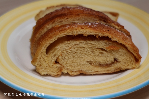 Mr. Tom 頂級牛排店:桃園龜山美食『Mr. Tom 頂級牛排店』林口好吃/比50元硬幣還厚的菲力牛排/飲料無限供應