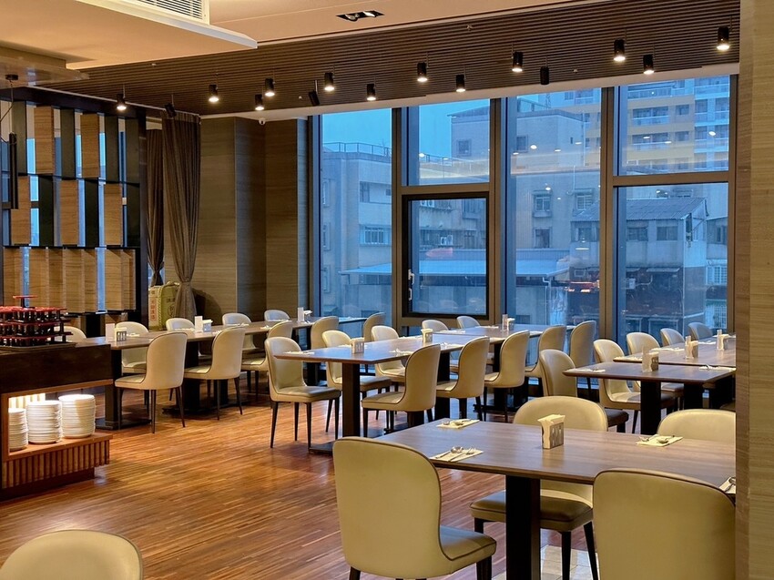 萬華住宿推薦《台北凱達大飯店》平價舒適交通便利！唯一車站共構的星級飯店！住宿高鐵優惠方案